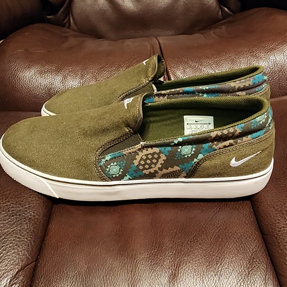 NIKE shoes for big men size 15 - Picture 4 of 5